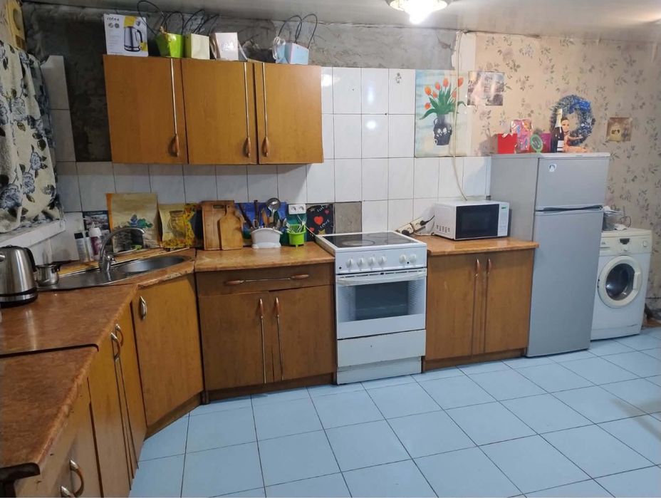 Оренда частини будинку на Мікрорайоні