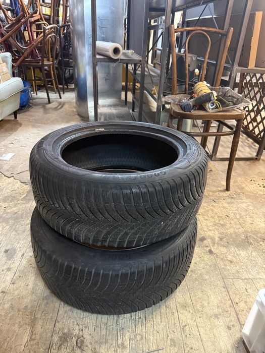 Sprzedam bardzo ładne opony całoroczne 225/50R17