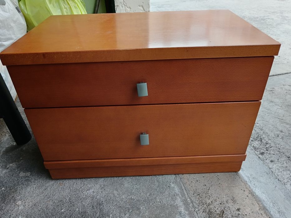 cómoda madeira cerejeira