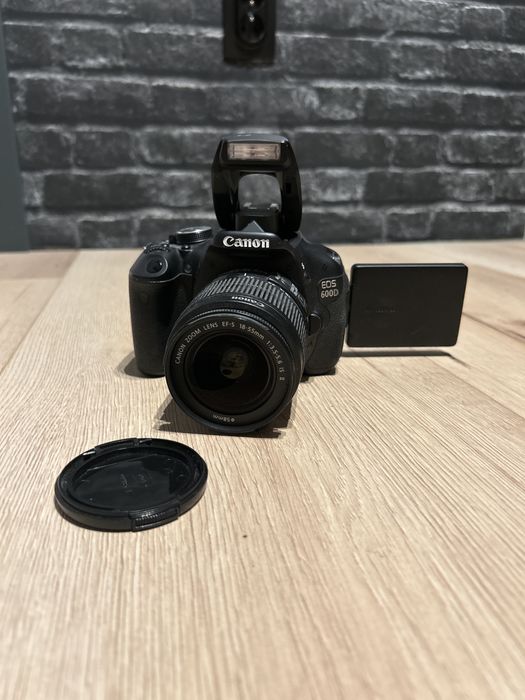 Aparat Canon EOS 600D