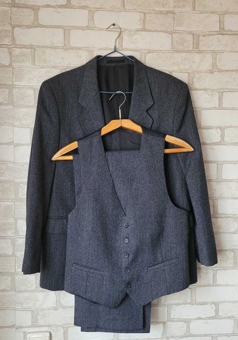 ВІНТАЖ чоловічий костюм трійка Болгарія