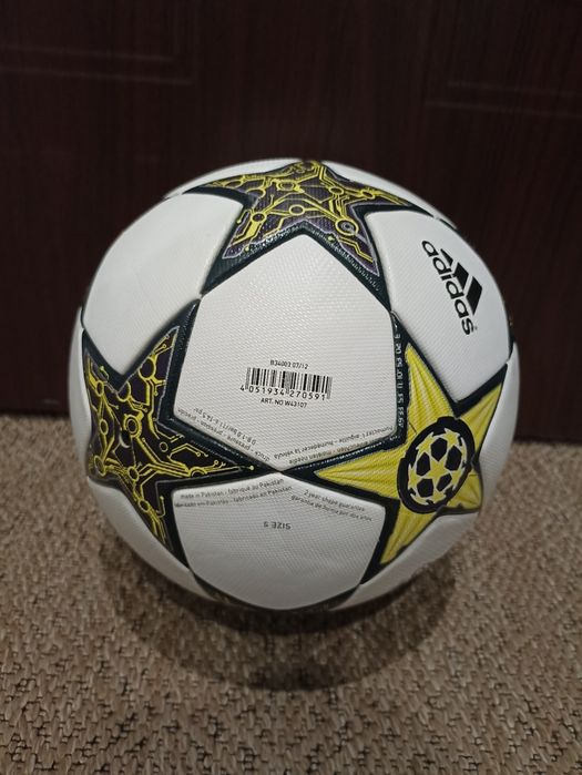 Piłka Adidas Champions League