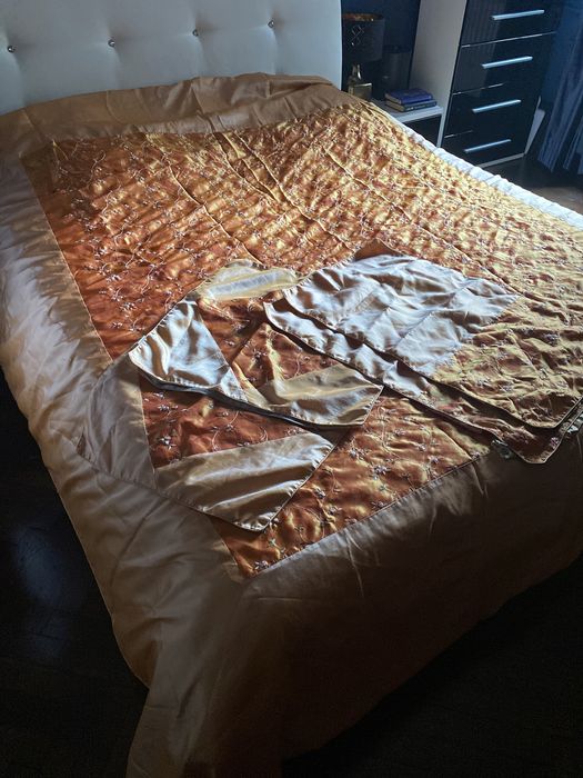 Komplet pościeli satynowej poszewka kołdra + 4 poduszki