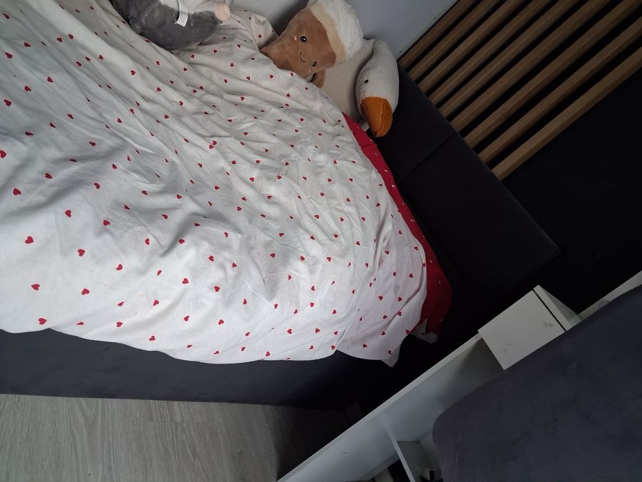 Łóżko sypialniane pojedyncze 100na 200
