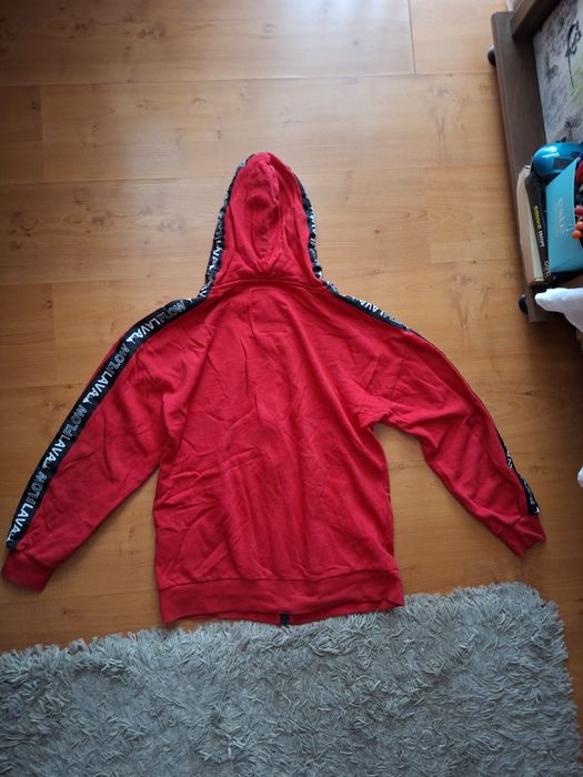 Czerwona bluza dziecieca
