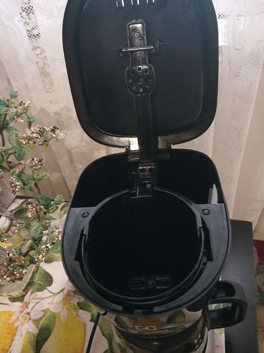Кавоварка кофеварка Electrolux
