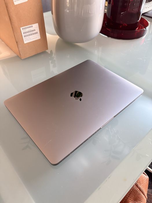 MacBook Pro 13" (2017) Core i5 2.3GHz – Muito Bem Cuidado (C/ Caixa)