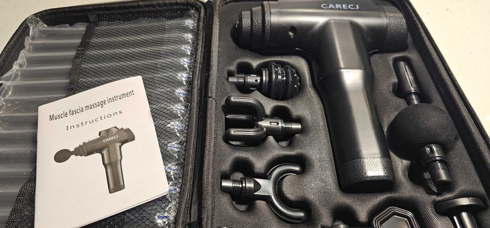 Pistolet do masażu z 8 głowicami do masażu CARECJ