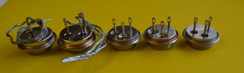 Транзистори  КТ805А   КТ 809А