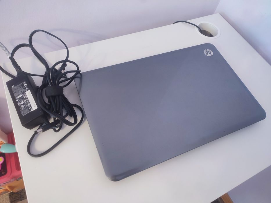 HP Pavilion g7-1219wm 17" не робочий.
