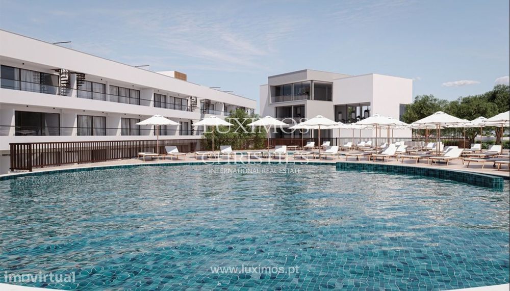 Apartamento T2 mobilado à venda no The Court em Carvoeiro, Algarve