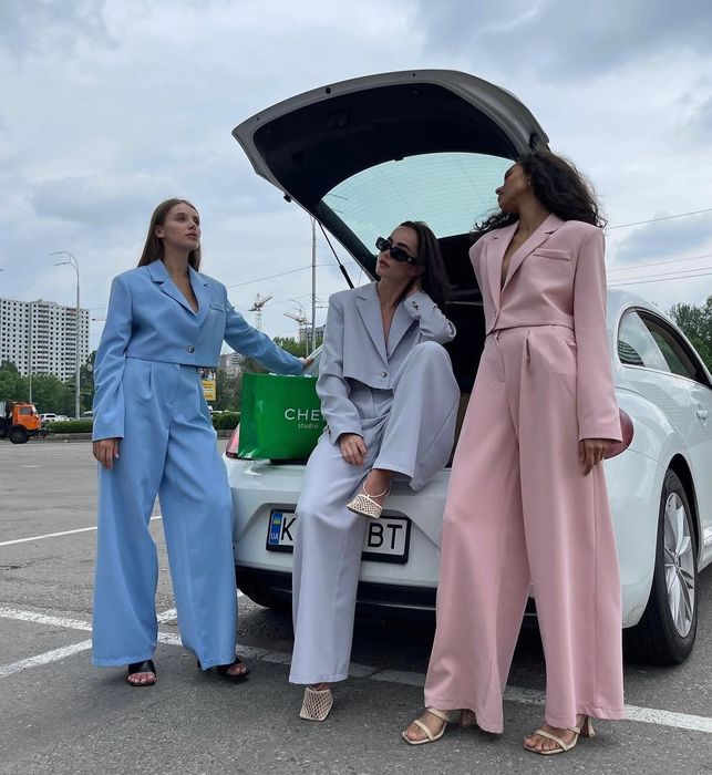 костюм с кроп-жакетом Cher17