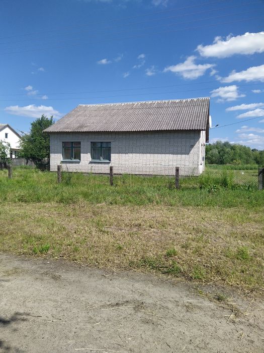 Продам будинок  під ремонт