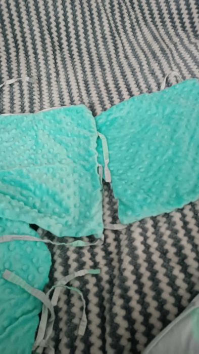 Бортики в ліжечко