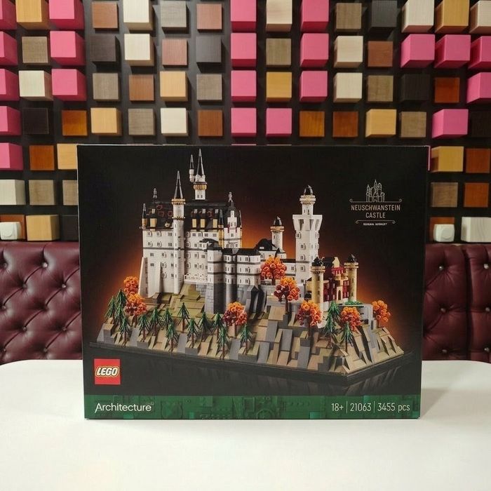 Конструктор LEGO Architecture 21063 Замок Нойшванштайн (3455 Деталей)