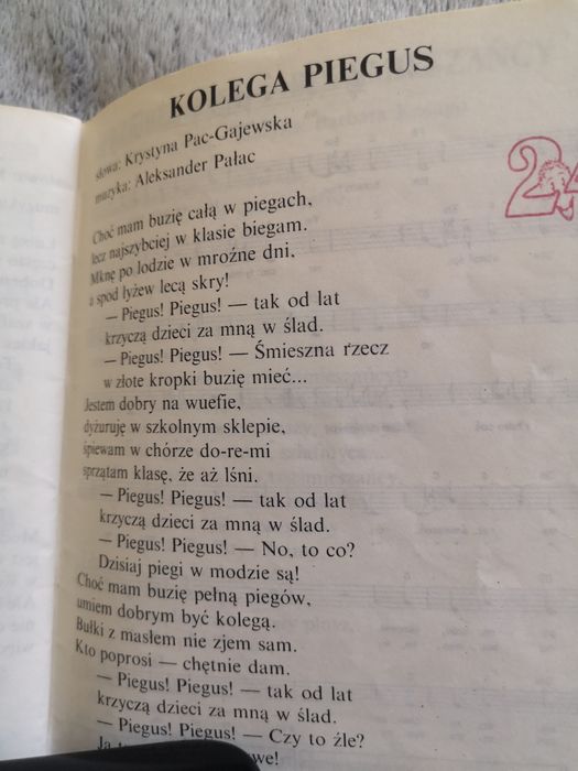 Tęczowy Music box. Przeboje dla dzieci, śpiewnik. Lata 90-te