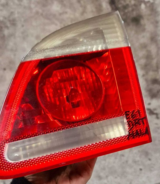 Farolim esquerdo Mala E61 bmw