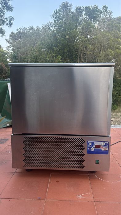 Abatedor de temperatura italiano muito bom estado