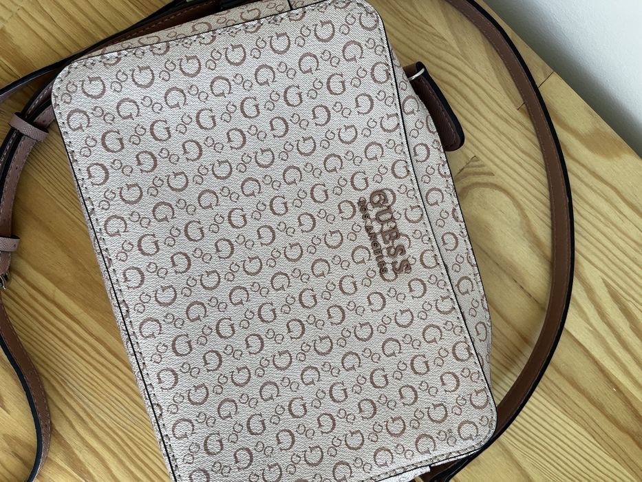 Mala Guess (Shoulder Bag)