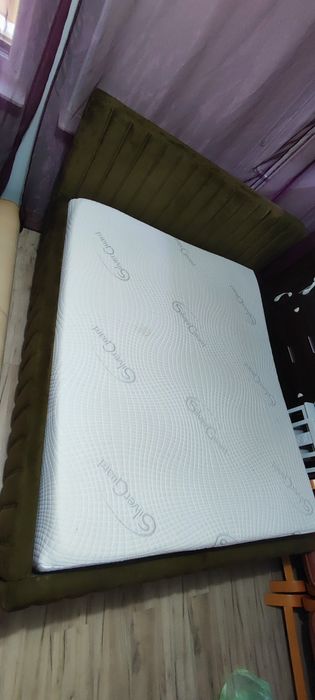 Łóżko 160x200 z materacem