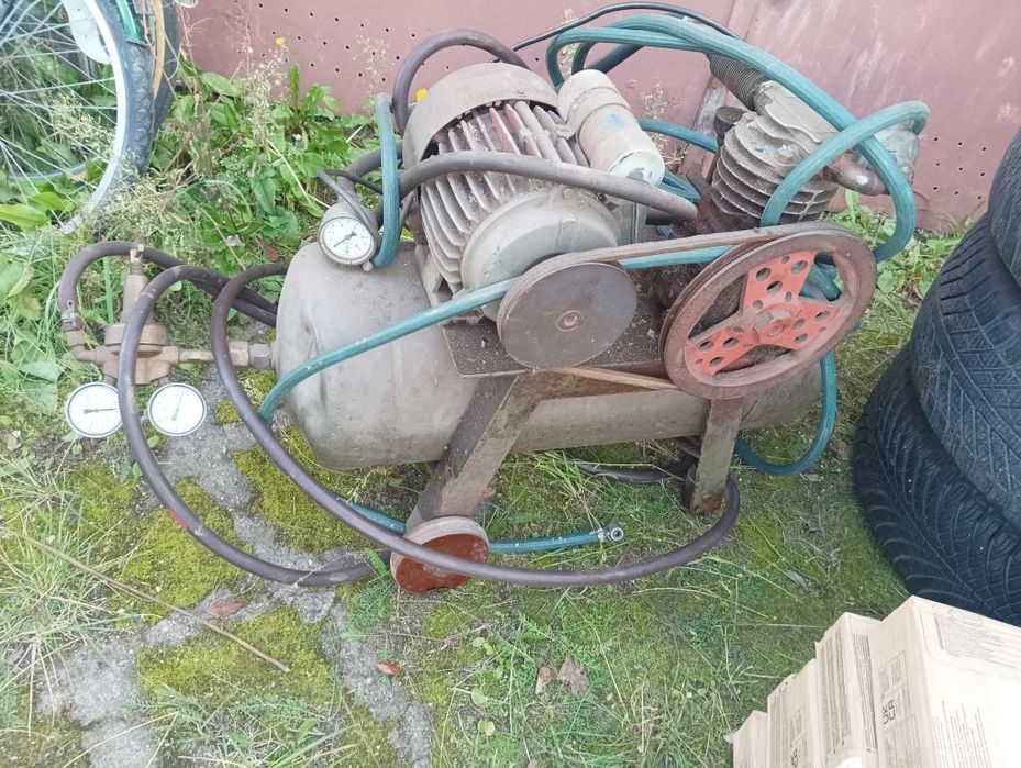 Kompresor sprężarka mocna sprawna 220v