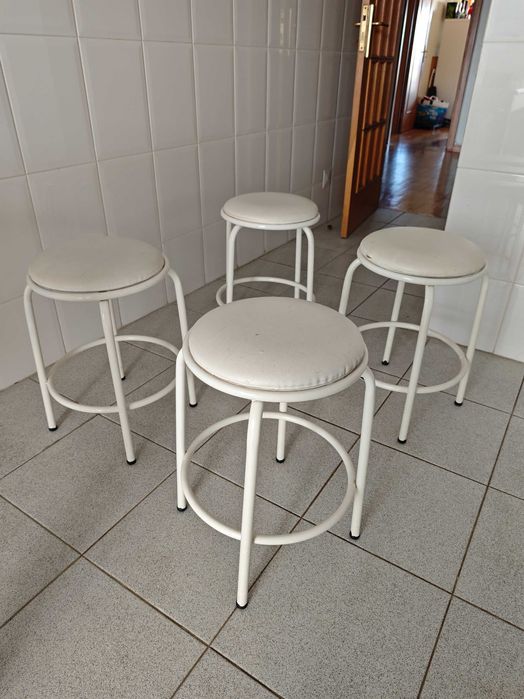 Conjunto 4 Bancos de Cozinha