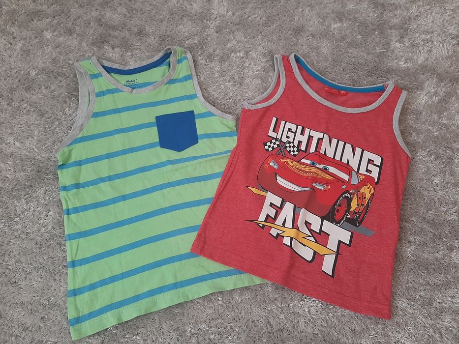 T-shirt e calcoes 5/6 anos