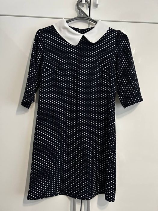 Сукня розпродаж дуже класно по фігурі лягає