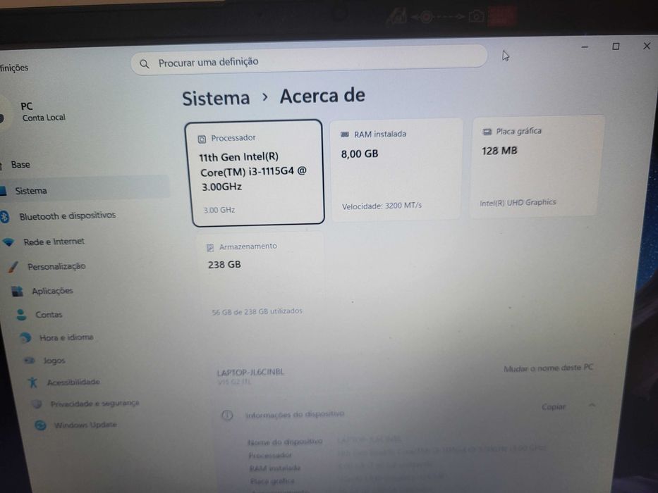 Portátil Lenovo V15 G2 i3 11gen 8GB RAM Win11