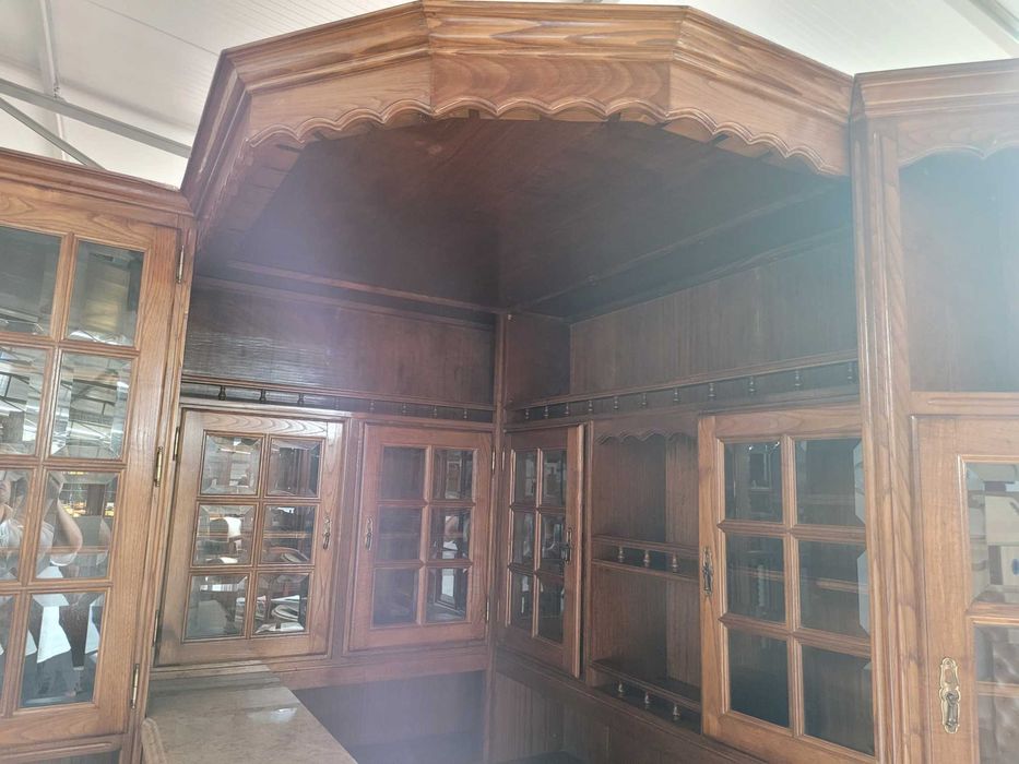 Móvel de canto em madeira com bar - Muito bom estado geral