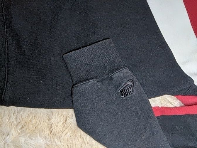 Свитшот найк биг свуш