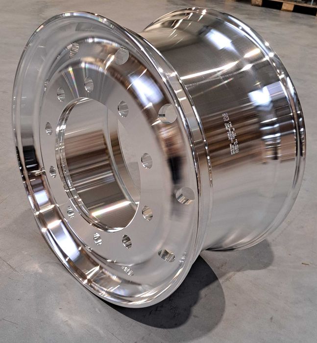Felga aluminiowa POMLEAD 22,5x11,75 ET120 Diamond Cut otw. 26mm