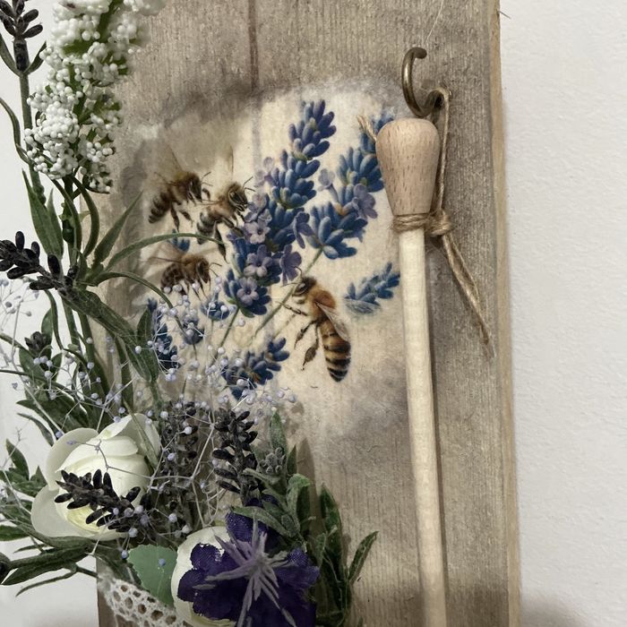 Dekoracja na desce, decoupage