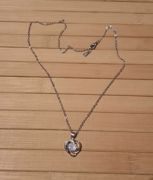 Srebrny łańcuszek/naszyjnik z serduszkiem z cyrkonią p.925