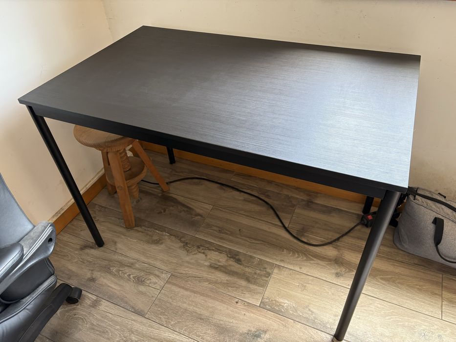 Mesa IKEA em otimo estado