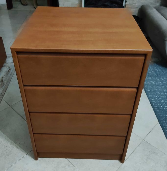 Cómoda 4 gavetas