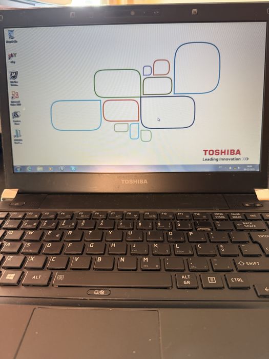 Portátil TOSHIBA Portege R930 i3