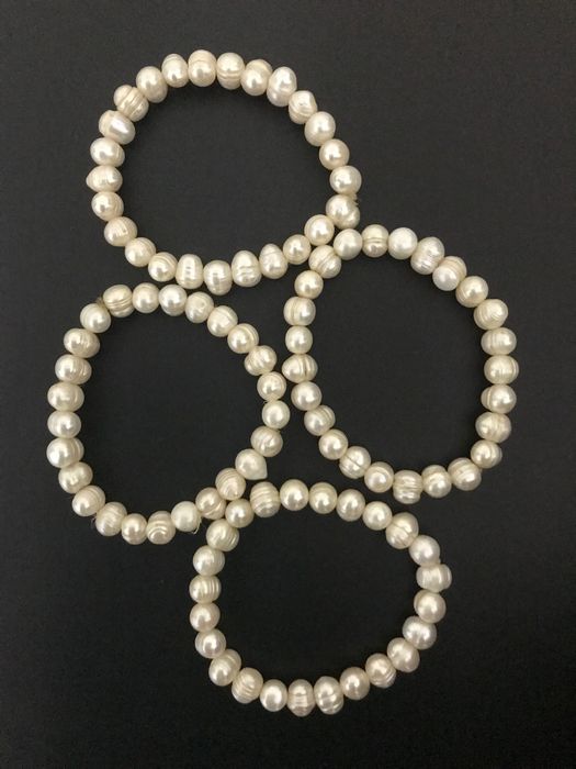 Colar e pulseiras