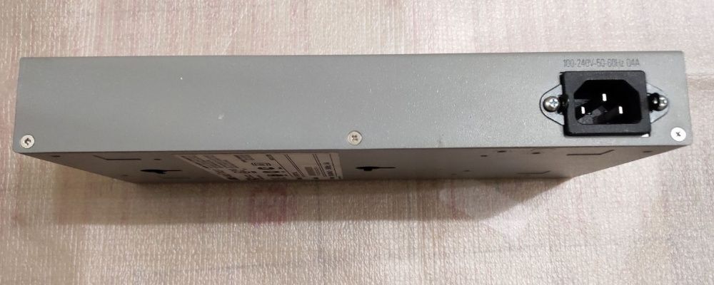 Продам коммутатор ( свитч) Allied Telesis AT-FS716L