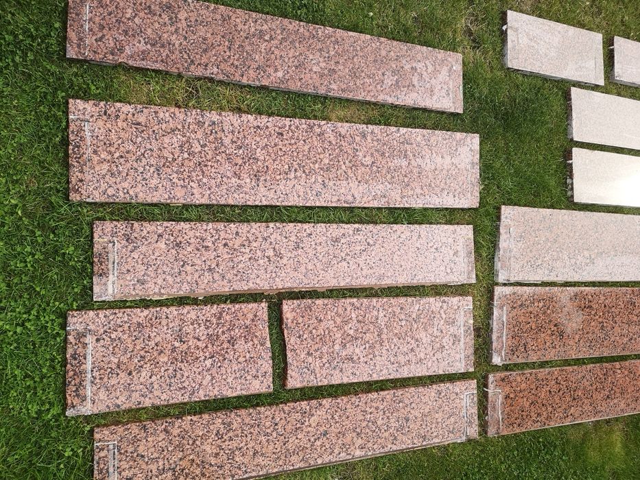 Parapet kamienny