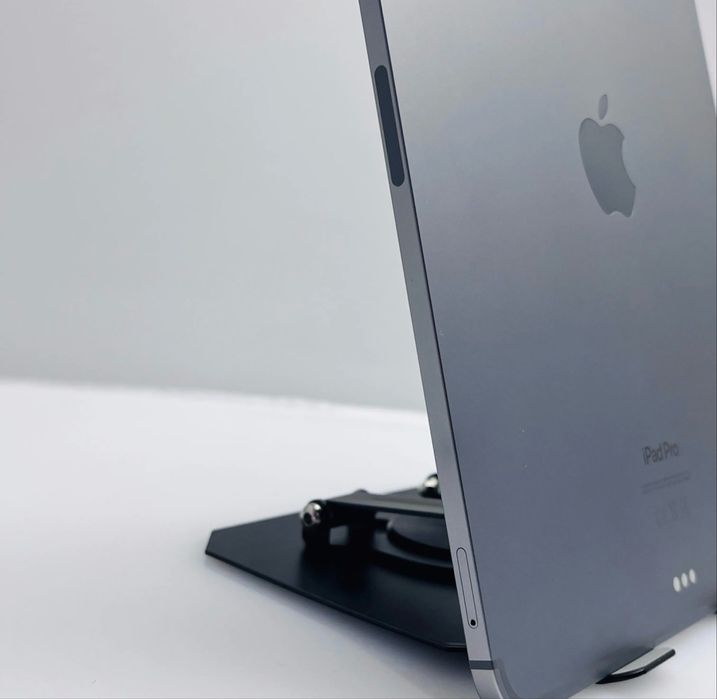 Ipad pro M1 WiFi+LTE 128gb + Magic Keyboard