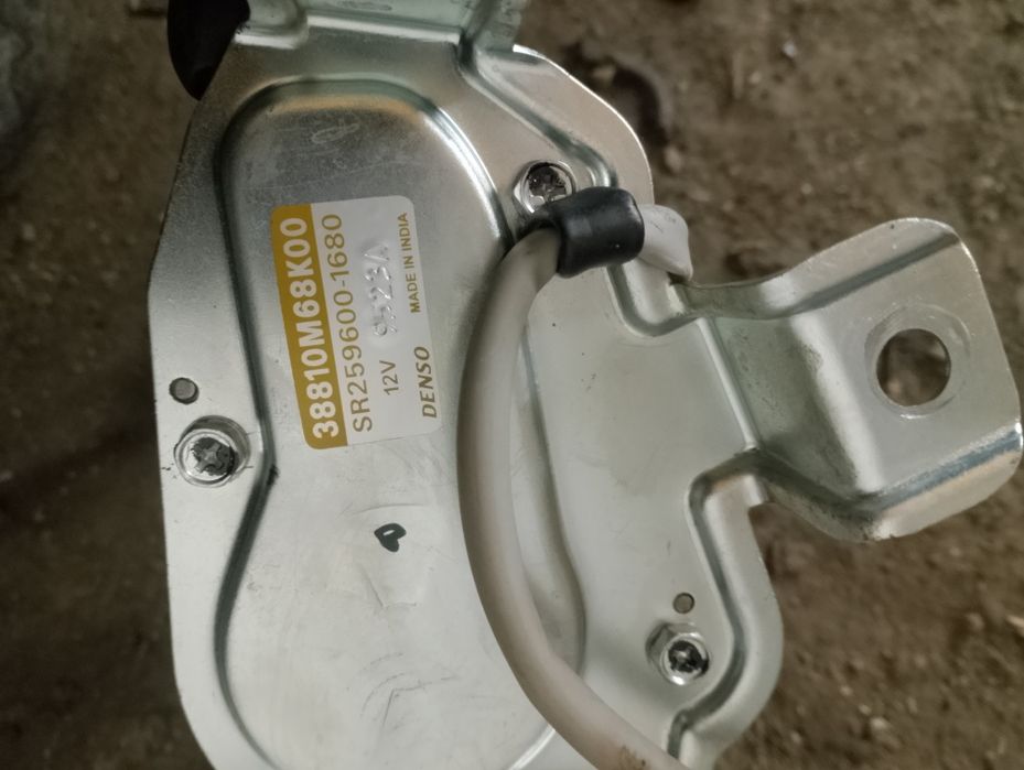 Mechanizm wycieraczki tył Suzuki Alto