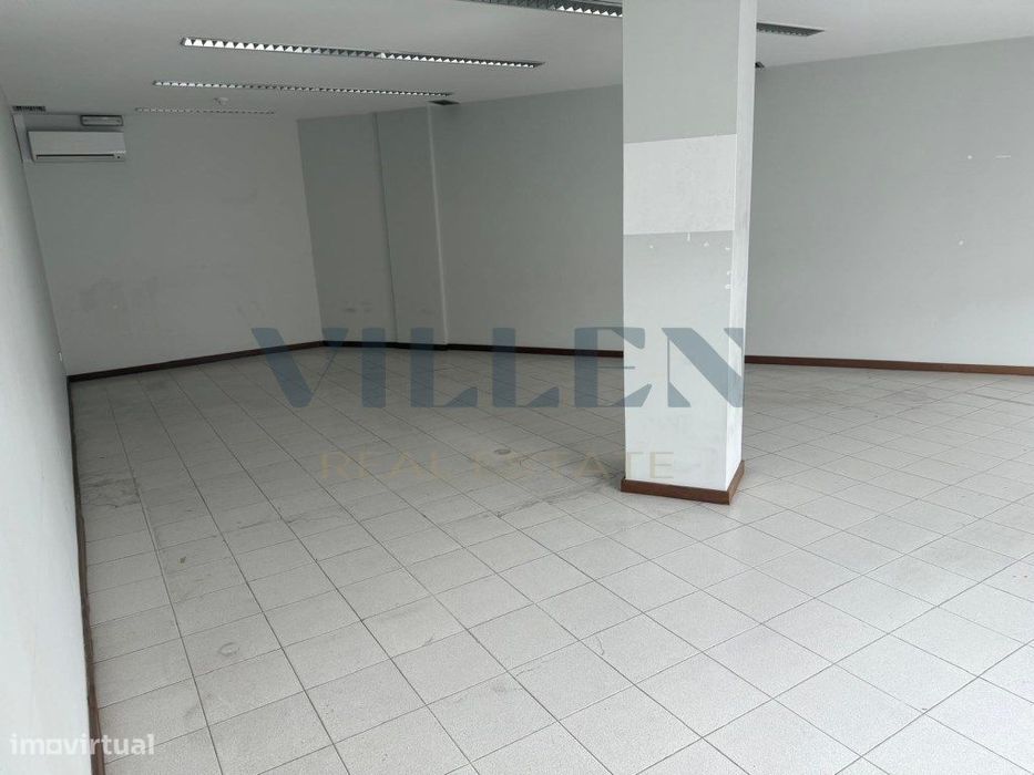 Escritório no Centro de Santo Tirso com 313,4 m² e Potencial para T...