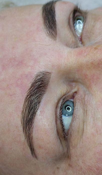 Корекція та покраска брів та вій !