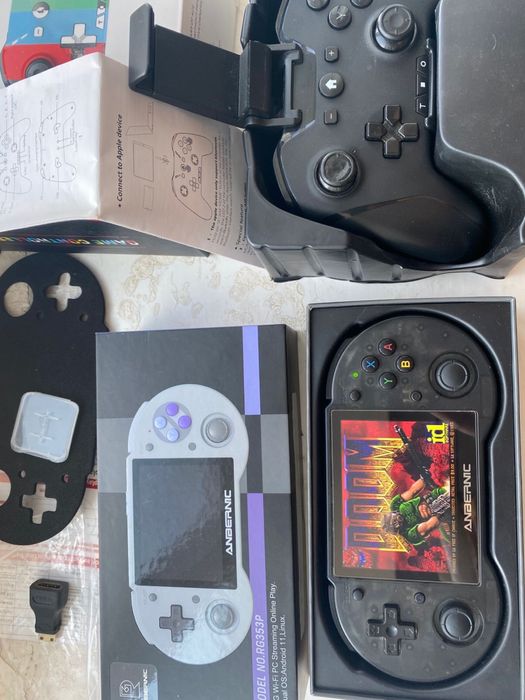 Продам ігрову портативну консоль ANBERNIC RG353P