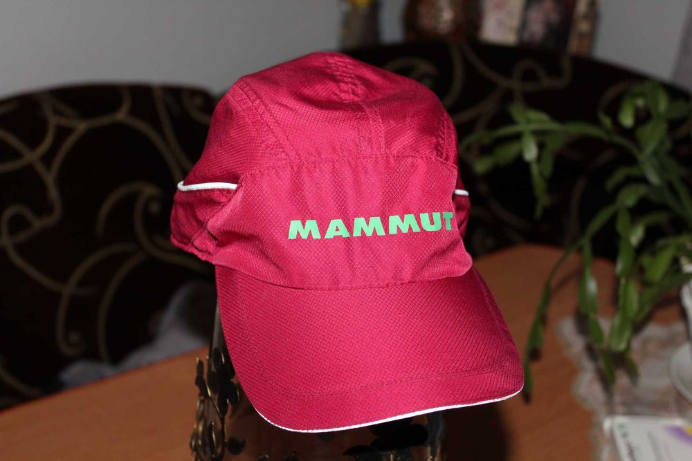 Кепка жiноча Mammut \ оригiнал\