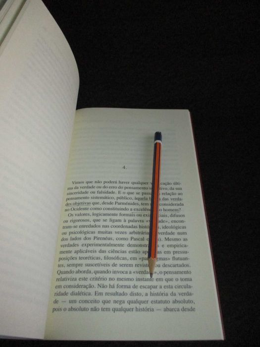 Livro Dez Razões (possíveis) para a tristeza do pensamento George Steiner