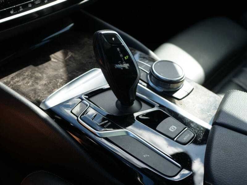 2019 BMW 5 Series 540i