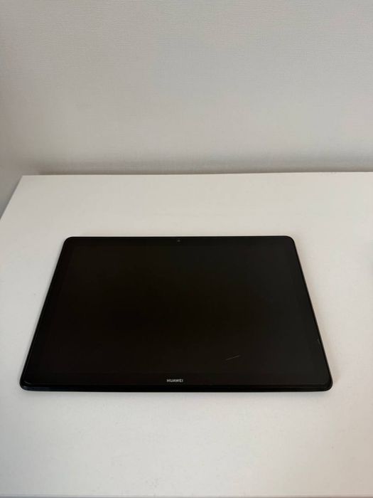 Планшет Huawei MediaPad T5 10 (AGS2-L09), версия 3 ГБ RAM / 32 ГБ, LTE с поддержкой SIM