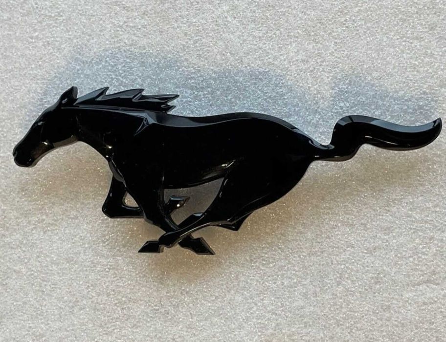 Nowy emblemat MUSTANG czarny znaczek czarne logo dostępny też srebrny